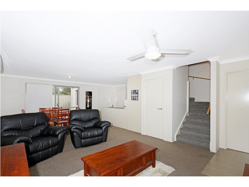 25 Elkridge Turn, Meadow Springs WA 6210