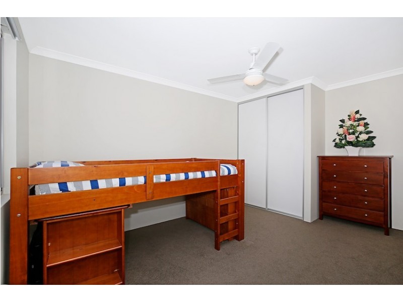 25 Elkridge Turn, Meadow Springs WA 6210