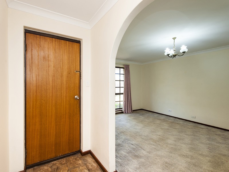 20 Vance Street, Dudley Park WA 6210