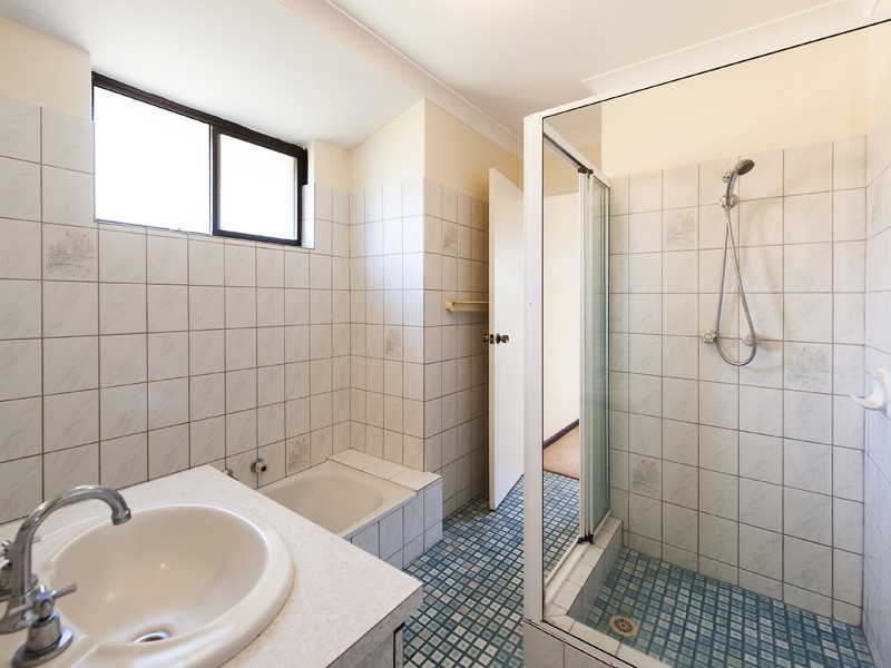 20 Vance Street, Dudley Park WA 6210