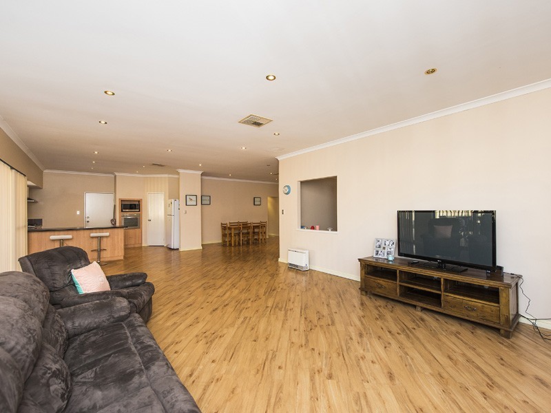 25 Guillardon Terrace, Madora Bay WA 6210