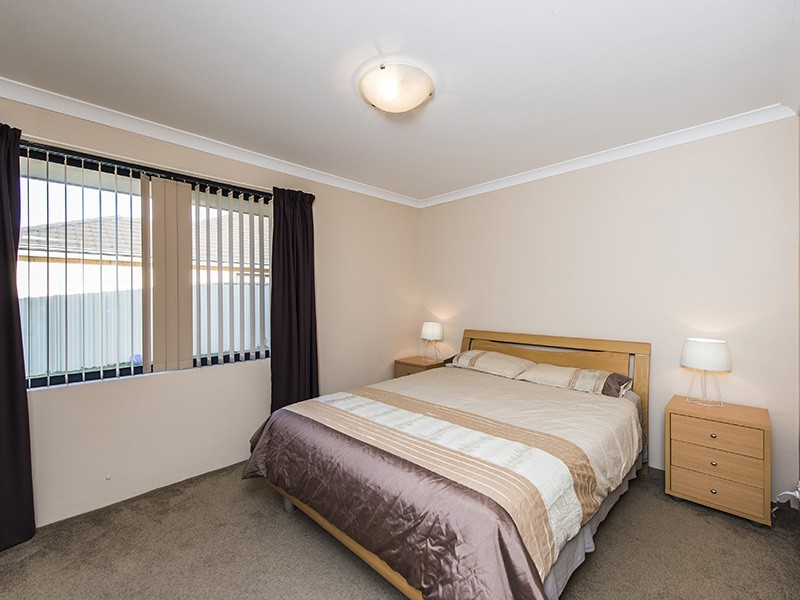 25 Guillardon Terrace, Madora Bay WA 6210