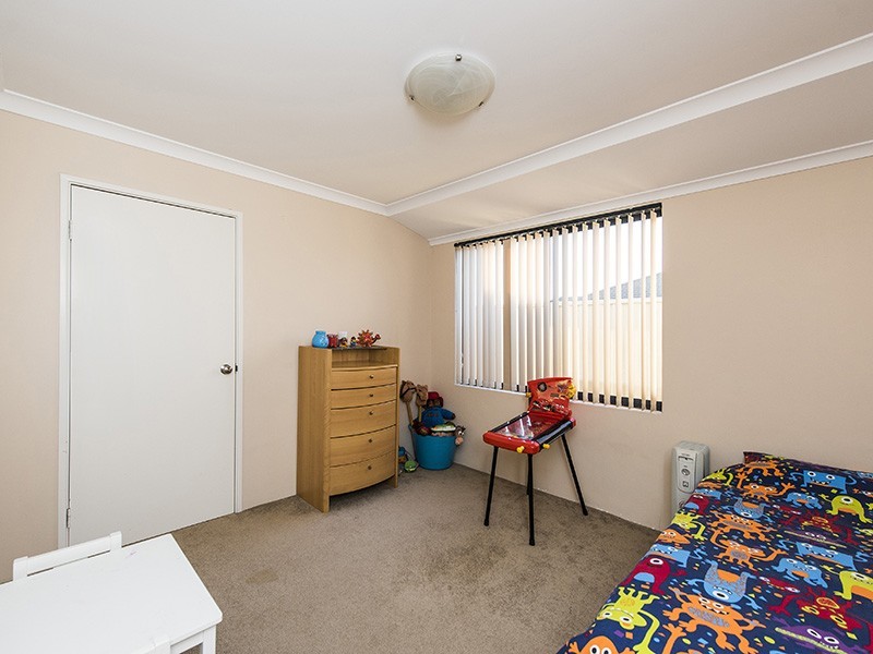 25 Guillardon Terrace, Madora Bay WA 6210