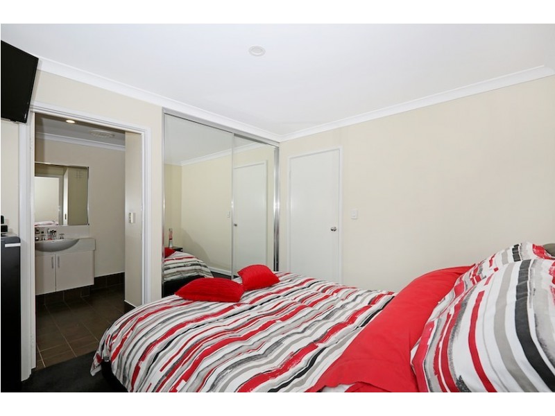 6/14 Binnar Court, Erskine WA 6210