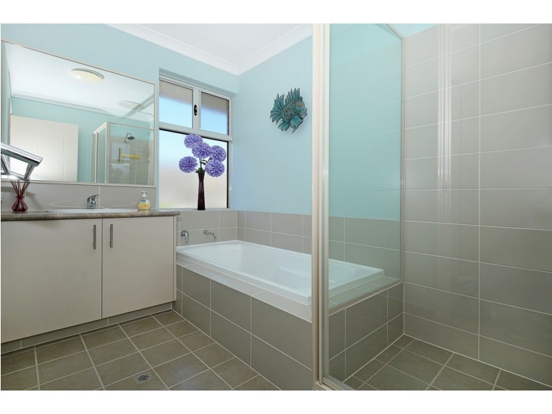 15 Skylark Loop, Erskine WA 6210