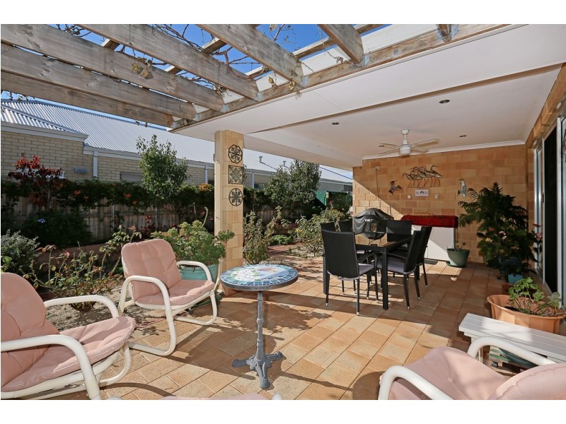 15 Skylark Loop, Erskine WA 6210