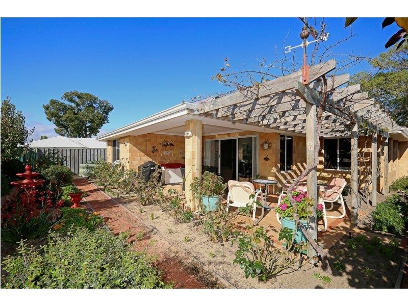 15 Skylark Loop, Erskine WA 6210