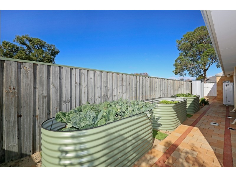 15 Skylark Loop, Erskine WA 6210