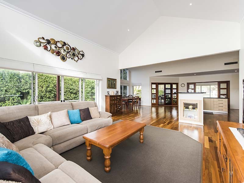 53 Midsummer Circle, Pinjarra WA 6208