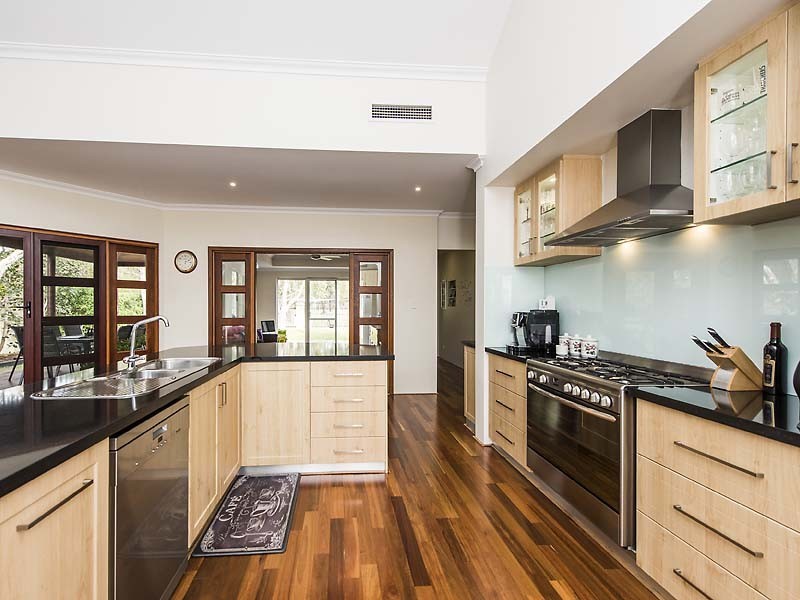 53 Midsummer Circle, Pinjarra WA 6208