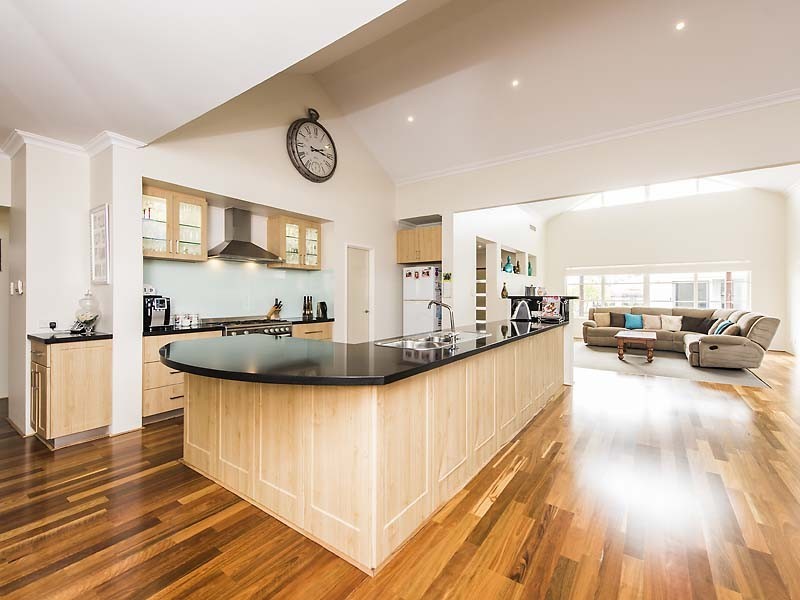 53 Midsummer Circle, Pinjarra WA 6208