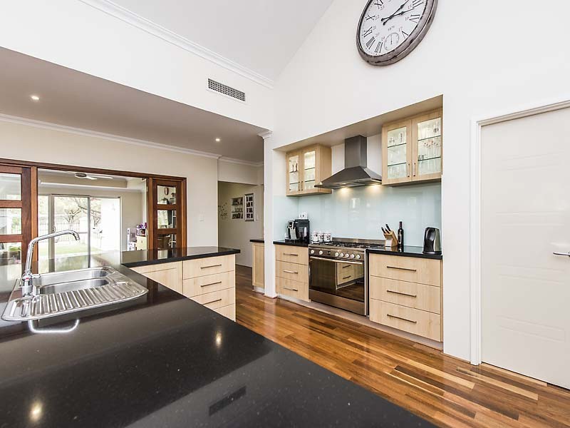 53 Midsummer Circle, Pinjarra WA 6208