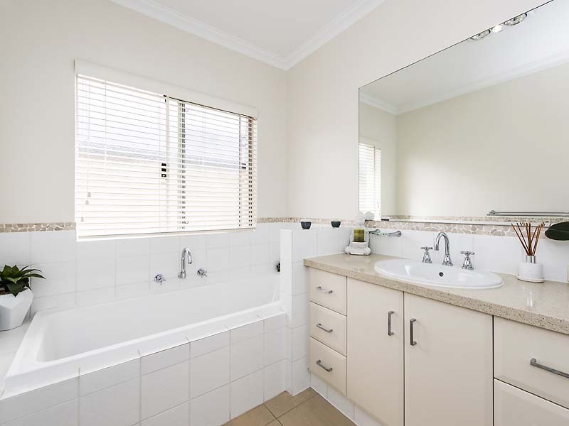 53 Midsummer Circle, Pinjarra WA 6208