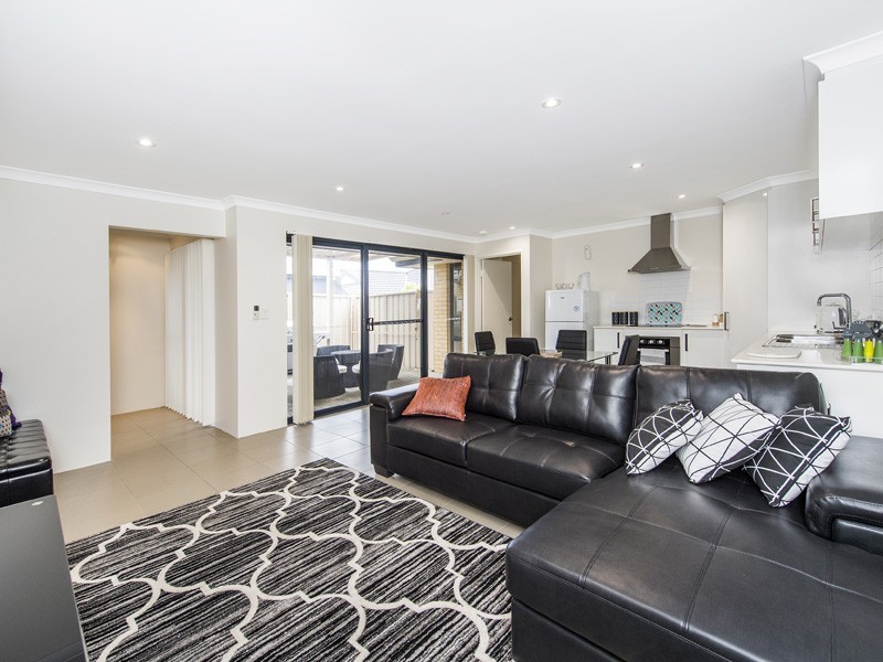 2/6 Anstruther Road, Mandurah WA 6210