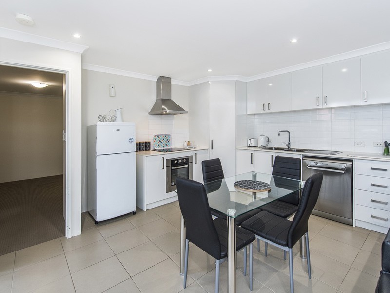 2/6 Anstruther Road, Mandurah WA 6210