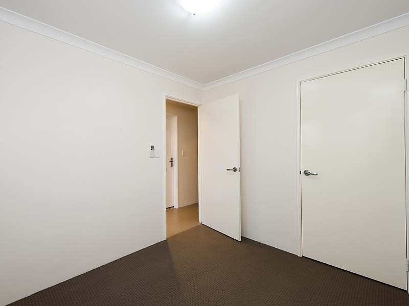 2/6 Anstruther Road, Mandurah WA 6210