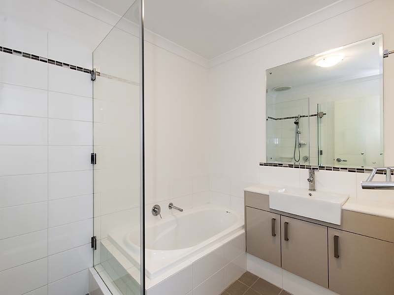 2/6 Anstruther Road, Mandurah WA 6210