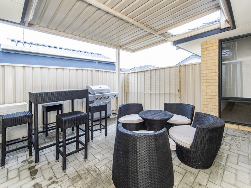 2/6 Anstruther Road, Mandurah WA 6210