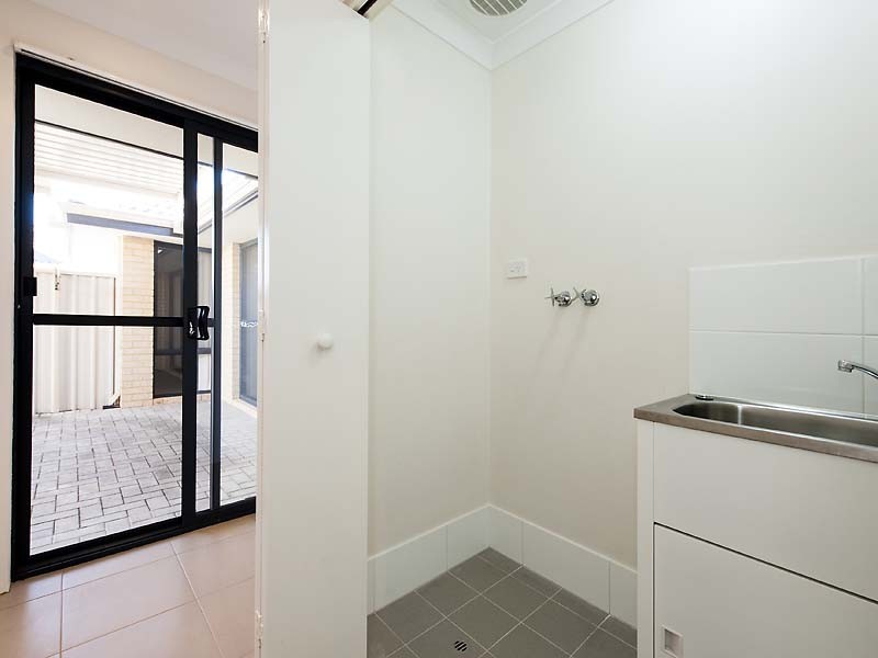 2/6 Anstruther Road, Mandurah WA 6210