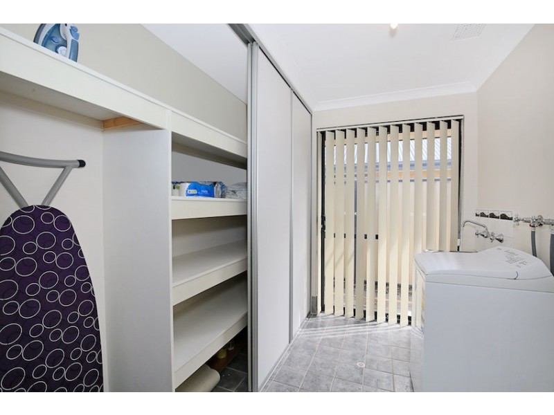 2 Capilano Court, Meadow Springs WA 6210