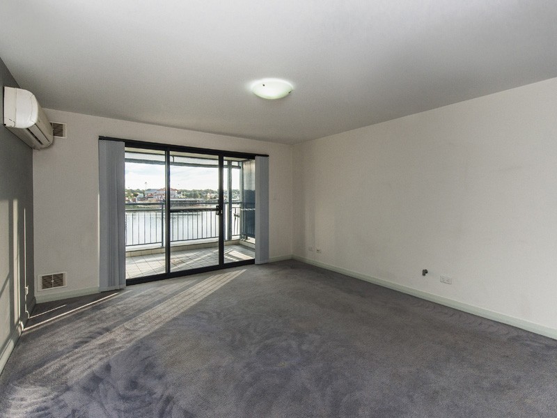 46/206 Mary Street, Halls Head WA 6210