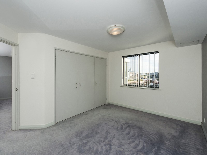 46/206 Mary Street, Halls Head WA 6210