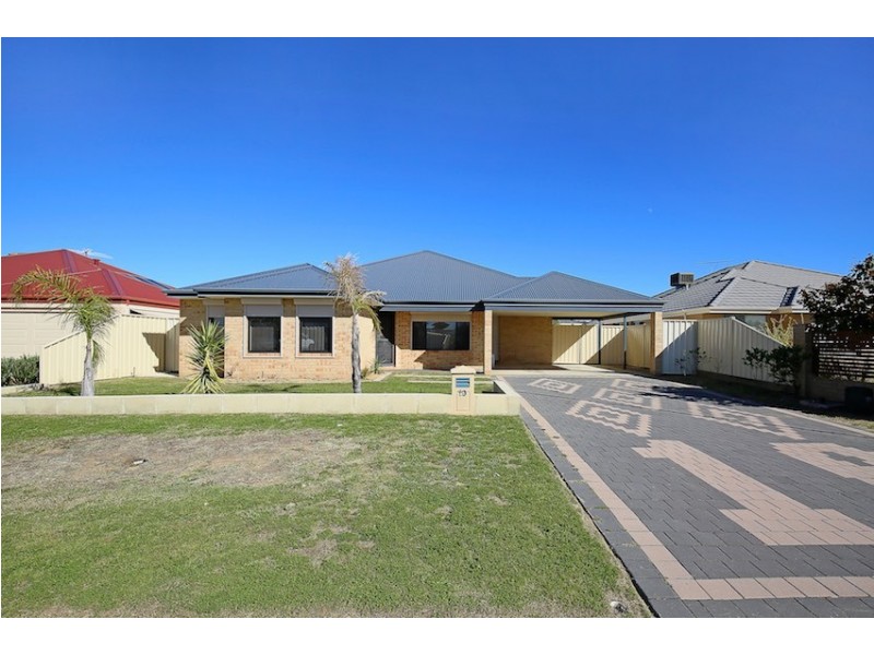 19 Dowerin Circuit, Lakelands WA 6180