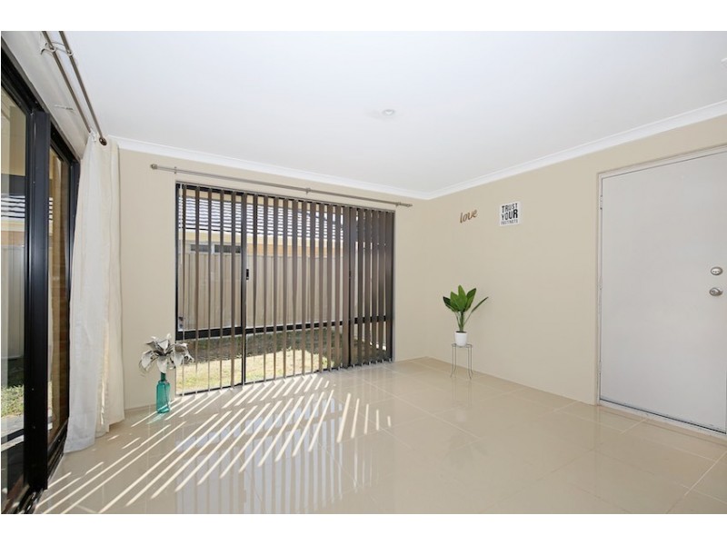 19 Dowerin Circuit, Lakelands WA 6180