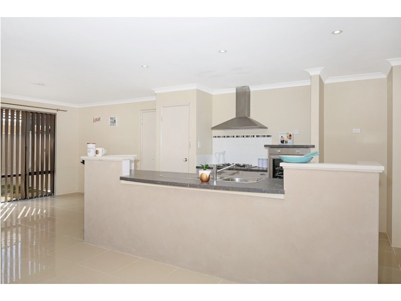 19 Dowerin Circuit, Lakelands WA 6180