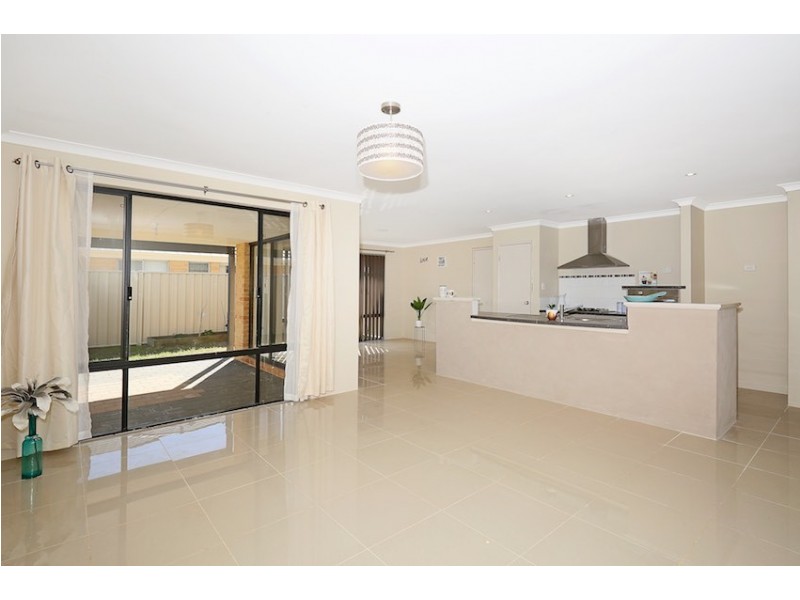 19 Dowerin Circuit, Lakelands WA 6180