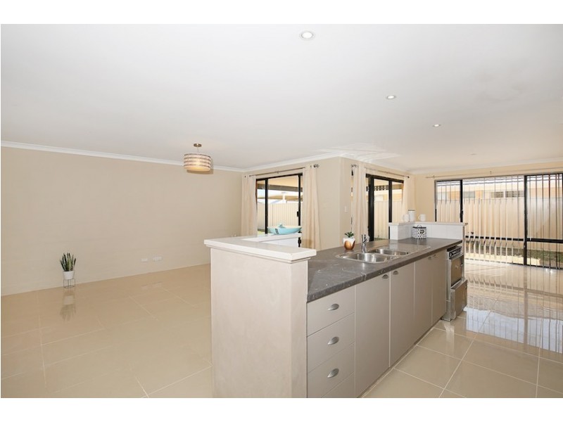 19 Dowerin Circuit, Lakelands WA 6180