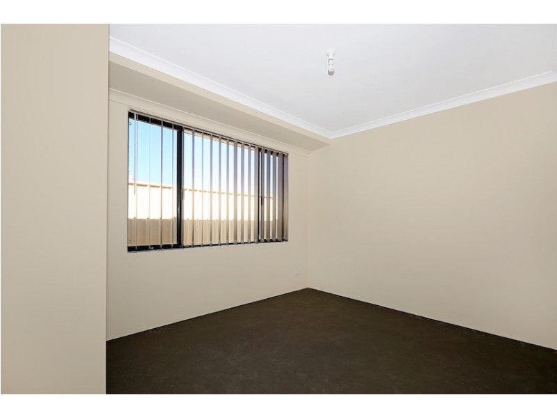 19 Dowerin Circuit, Lakelands WA 6180