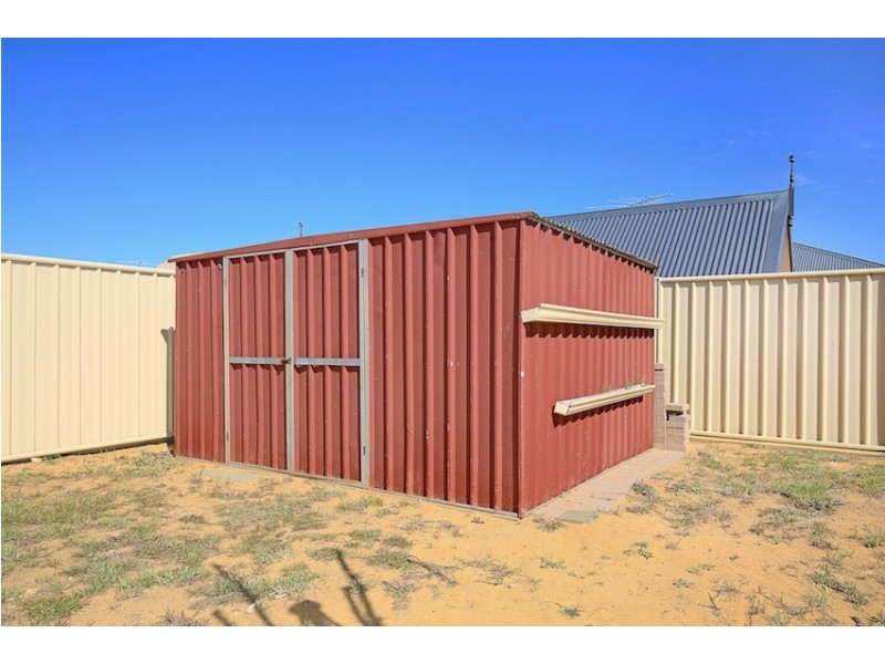 19 Dowerin Circuit, Lakelands WA 6180