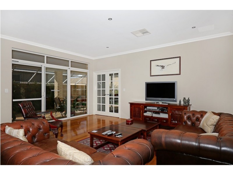 11 Jettyl Way, Wannanup WA 6210