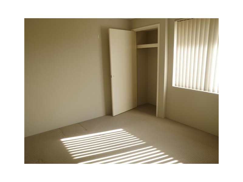 8 Banksiadale Gate, Lakelands WA 6180