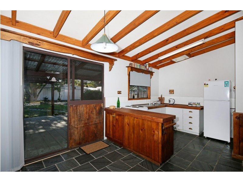 2 Yanagin Road, Greenfields WA 6210