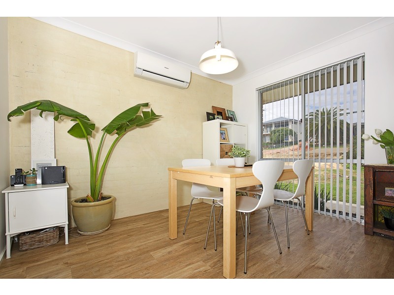 14 Scrivener Place, Halls Head WA 6210