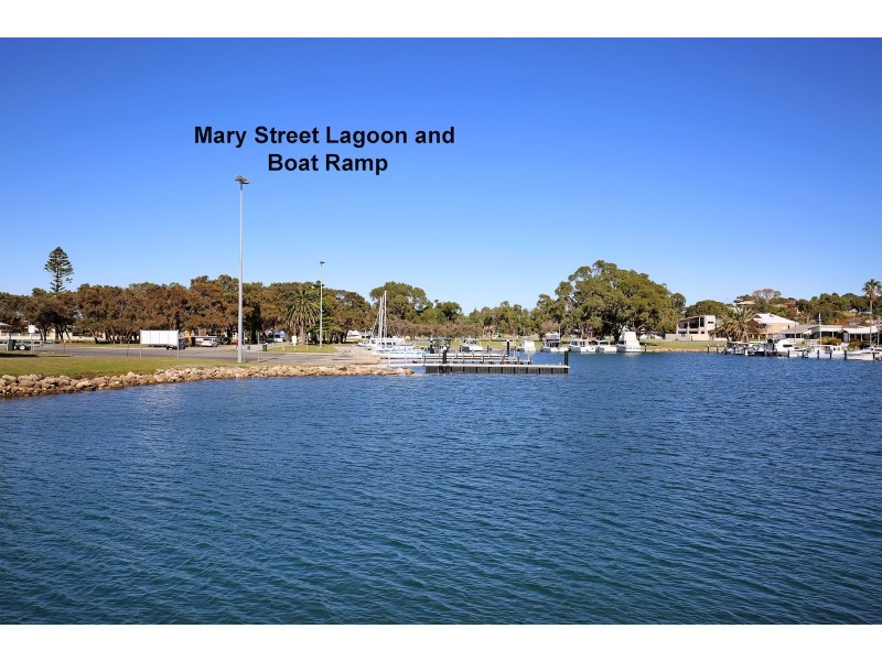 14 Scrivener Place, Halls Head WA 6210