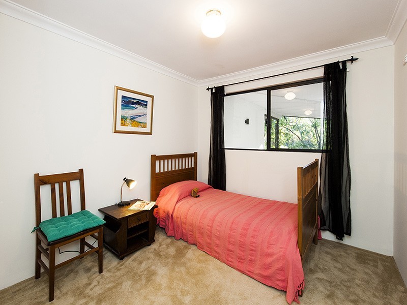 16 Raywood Road, Bouvard WA 6211