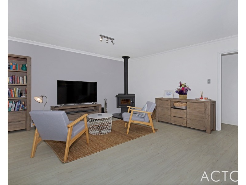 74 Seascapes Boulevard, Halls Head WA 6210