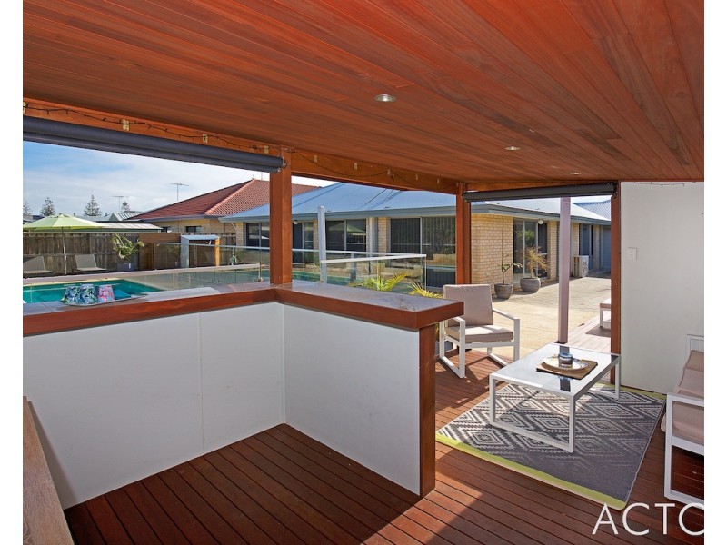 74 Seascapes Boulevard, Halls Head WA 6210