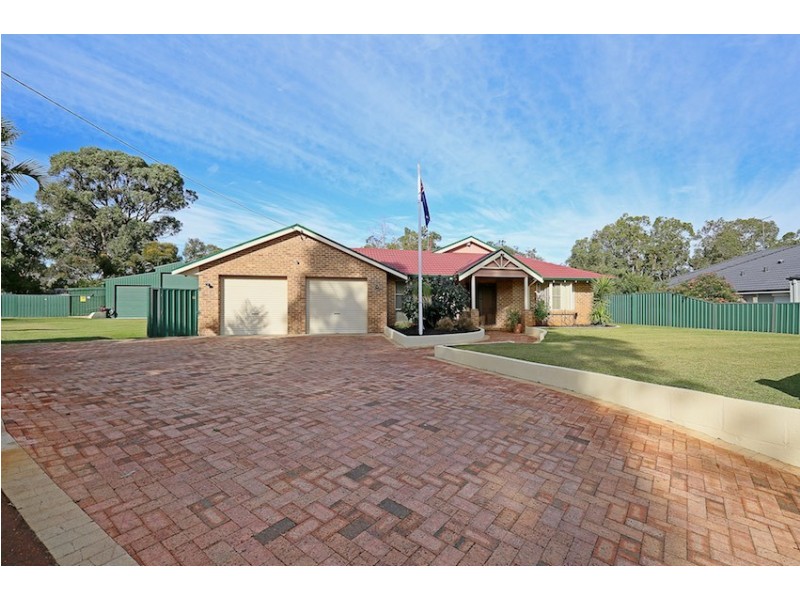 6 Carrick Cross, Greenfields WA 6210