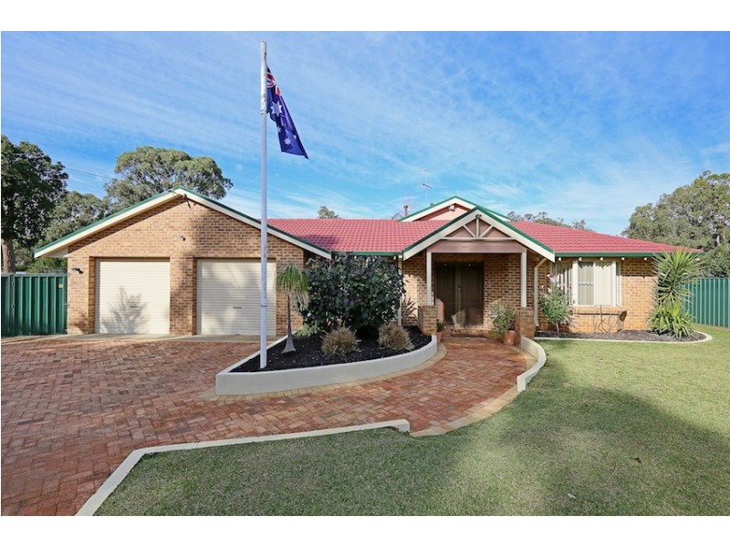 6 Carrick Cross, Greenfields WA 6210