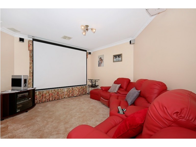 6 Carrick Cross, Greenfields WA 6210