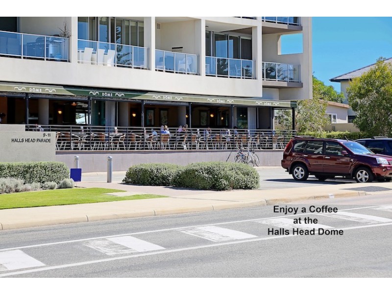 59 Oaklands Avenue, Halls Head WA 6210