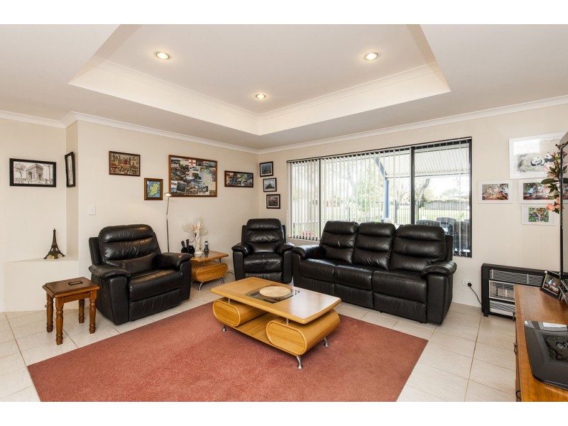 17 Dorneywood Crescent, Erskine WA 6210