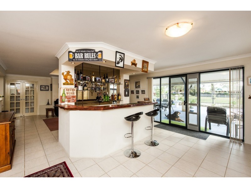 17 Dorneywood Crescent, Erskine WA 6210