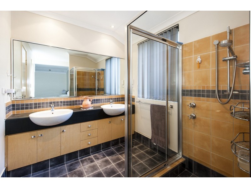 17 Dorneywood Crescent, Erskine WA 6210