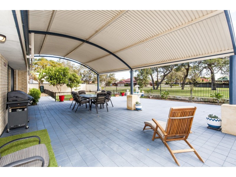 17 Dorneywood Crescent, Erskine WA 6210