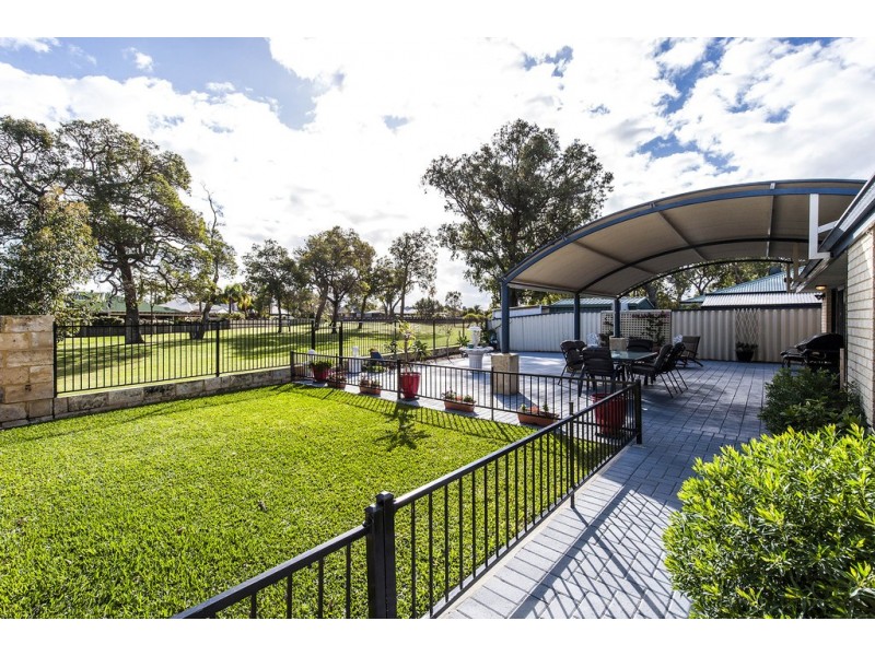 17 Dorneywood Crescent, Erskine WA 6210